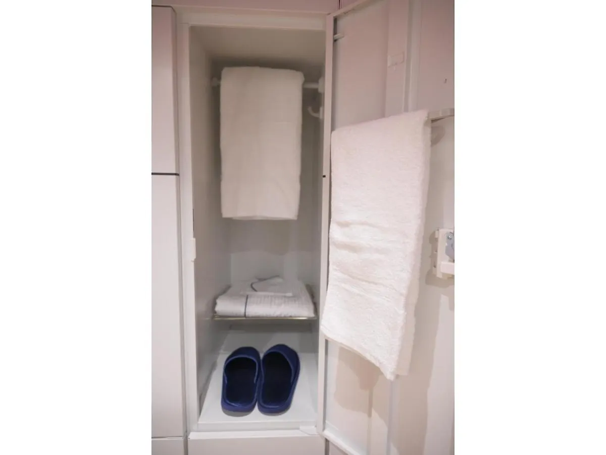 Ele Cabin Shinjuku Kabukicho - Vacation Stay 49390V Tokyo Hotel